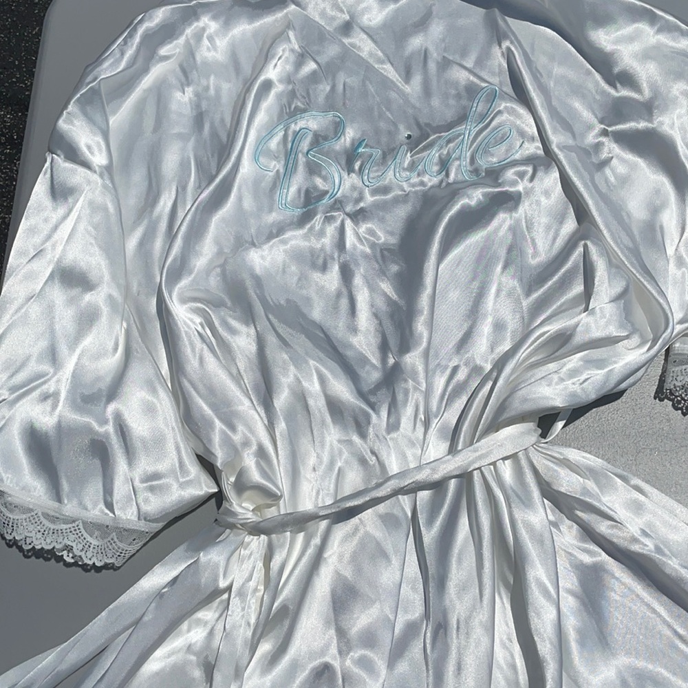 Apt 9, size xl robe